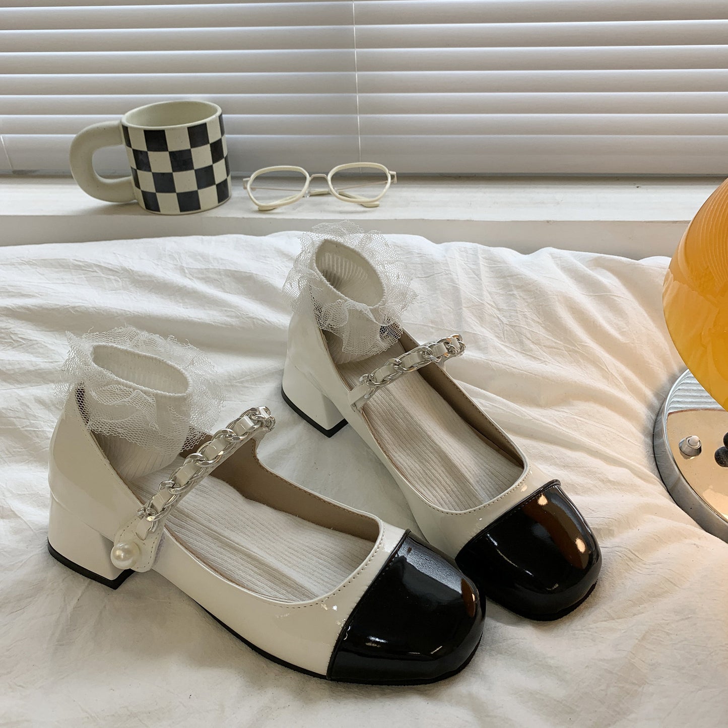 HS024 复古法式粗跟玛丽珍鞋