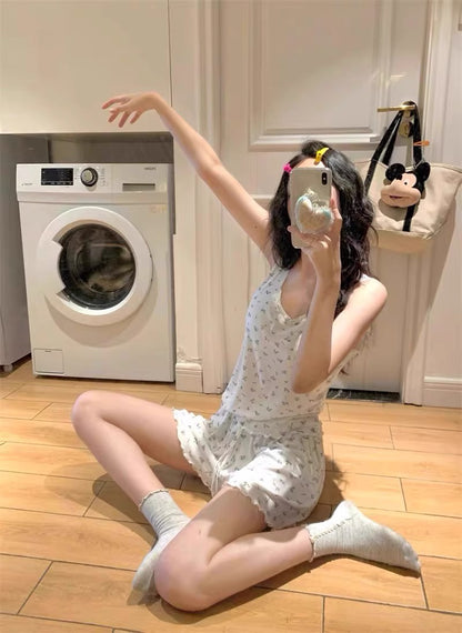 SW039 碎花吊带带胸垫睡衣套装