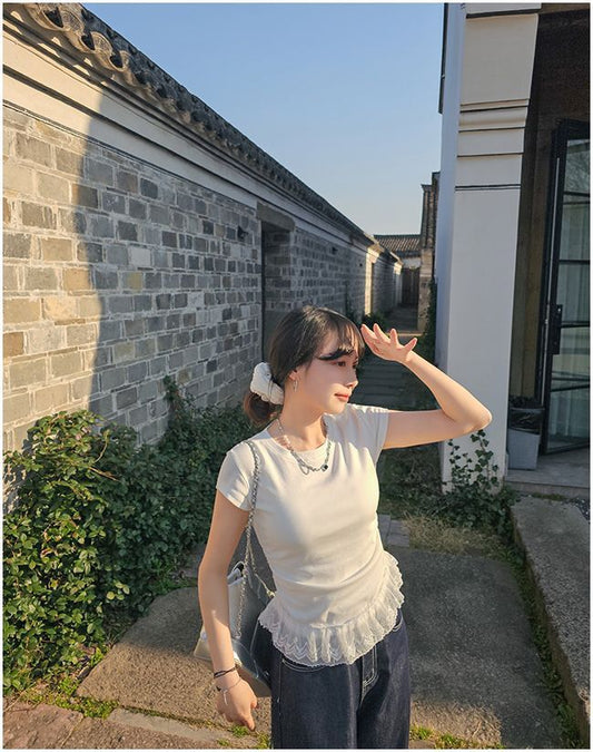 TP045 甜美蕾丝拼接下摆正肩上衣