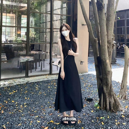 DS025 挂脖露腰连衣裙
