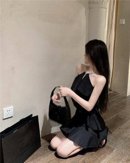 DS022 赫本风链条挂脖吊带连衣裙