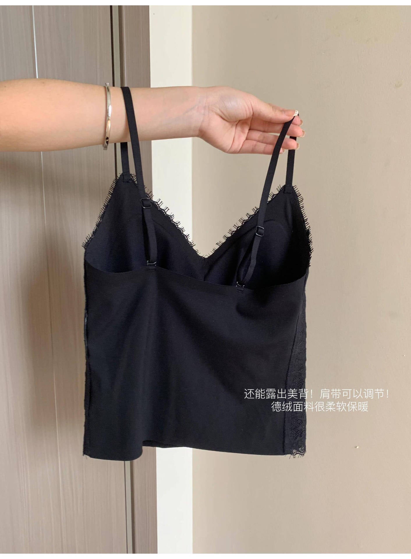 TB011 蕾丝V领内搭带胸垫背心