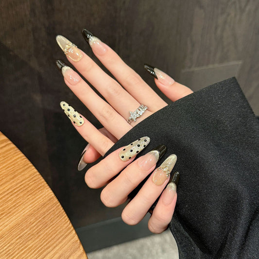 M442 黑金赫本