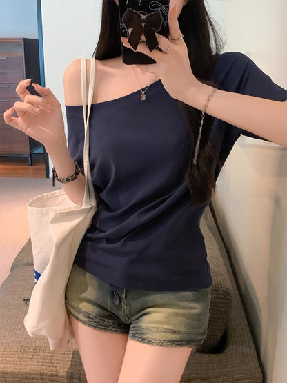 TP025 设计感露肩宽松休闲上衣
