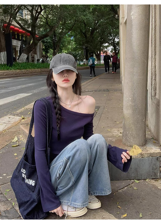 TP104 藏蓝色一字斜肩长袖上衣