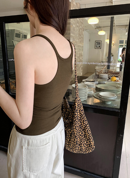 TB005 复古辣妹大U领吊带背心